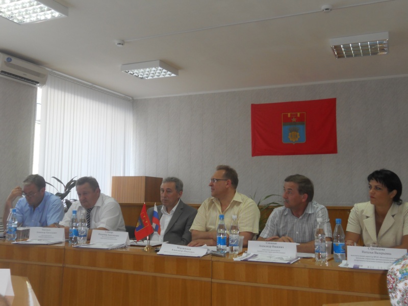 Совет директоров Волгограда берет на контроль общегородские проблемы